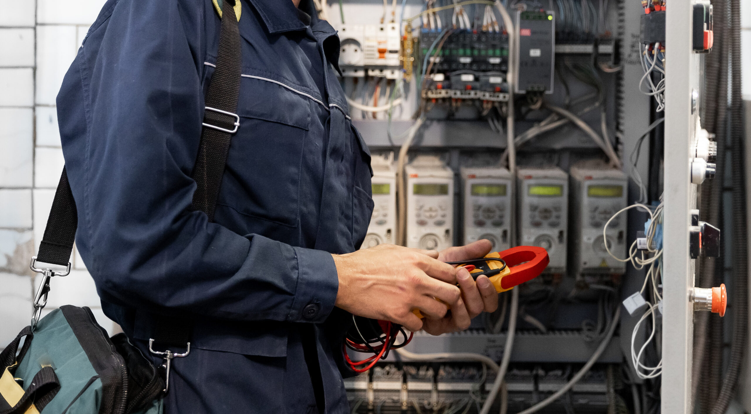 Focus Electrical Services London Ltd | ELECTRICAL INSTALLATIONS | ELECTRICAL SERVICING | FIRE ALARM SYSTEMS | DATA INSTALLATIONS | DOOR ACCESS & SECURITY SYSTEMS | ELECTRICAL SURVEYS | ELECTRICAL MAINTENANCE